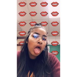 Meet your Posher, Janelle